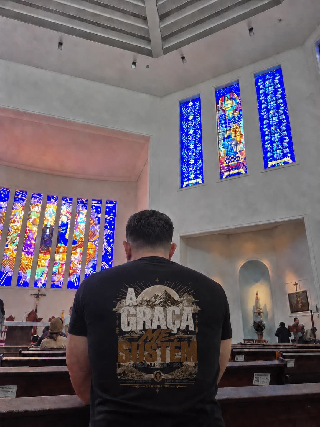 Camiseta A Graça me Sustém — foto 5